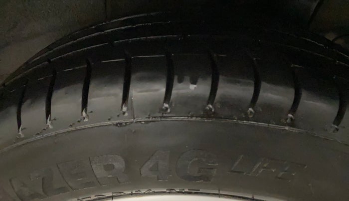 2014 Hyundai Xcent S (O) 1.2, Petrol, Manual, 80,611 km, Left Rear Tyre Tread