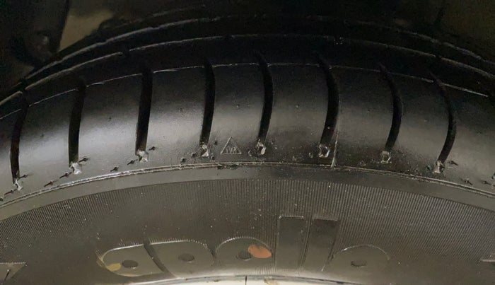 2014 Hyundai Xcent S (O) 1.2, Petrol, Manual, 80,611 km, Right Rear Tyre Tread