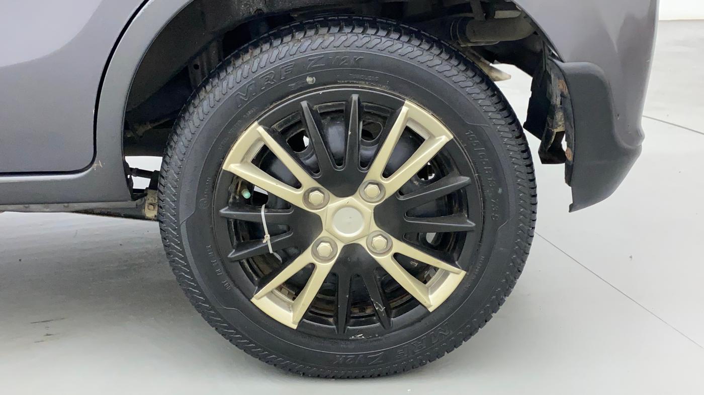 2015 Maruti Alto K10 VXI, Petrol, Manual, 60,073 km, Left Rear Wheel