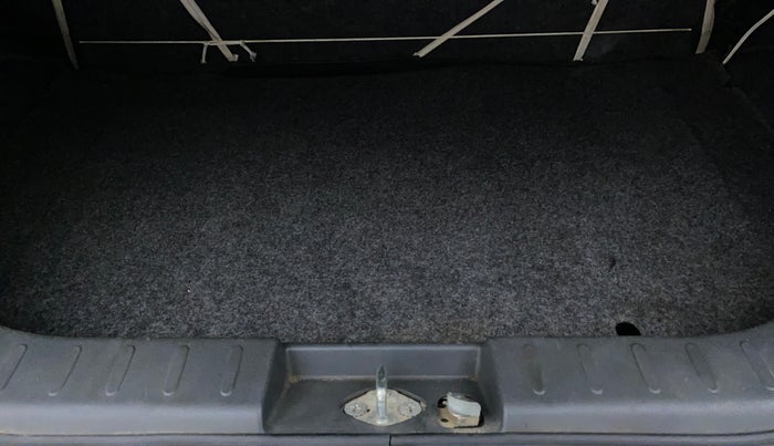 2015 Maruti Alto K10 VXI, Petrol, Manual, 60,073 km, Boot Inside