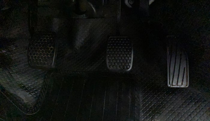 2015 Maruti Alto K10 VXI, Petrol, Manual, 60,073 km, Pedals