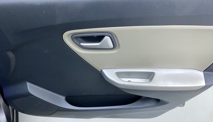 2015 Maruti Alto K10 VXI, Petrol, Manual, 60,073 km, Driver Side Door Panels Control