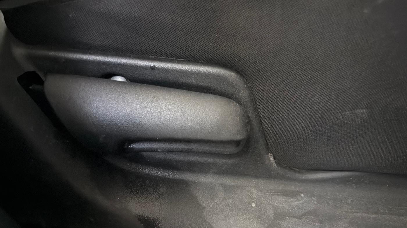 2014 Maruti Swift VXI, Petrol, Manual, 35,087 km, Driver Side Adjustment Panel