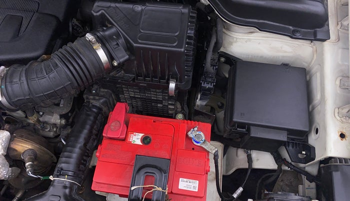 2020 Mahindra XUV300 W8 (O) 1.2 PETROL, Petrol, Manual, 34,817 km, Engine View - Left