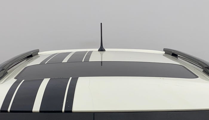 2020 Mahindra XUV300 W8 (O) 1.2 PETROL, Petrol, Manual, 34,817 km, Moonroof/ Sunroof