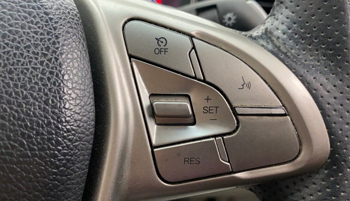 2020 Mahindra XUV300 W8 (O) 1.2 PETROL, Petrol, Manual, 34,817 km, Adaptive Cruise Control