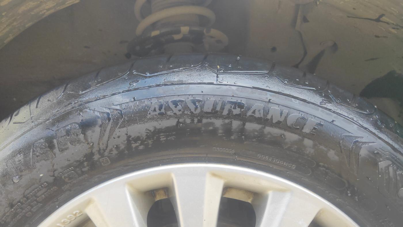 2019 Maruti Ciaz DELTA 1.5 SHVS MT PETROL, Petrol, Manual, 50,093 km, Right Front Tyre Tread