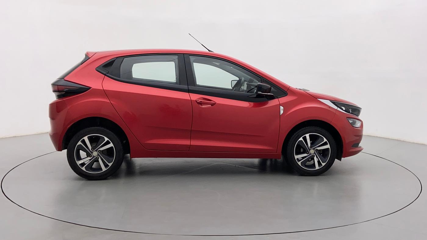 2020 Tata ALTROZ XZ 1.2, Petrol, Manual, 20,618 km, Right Side