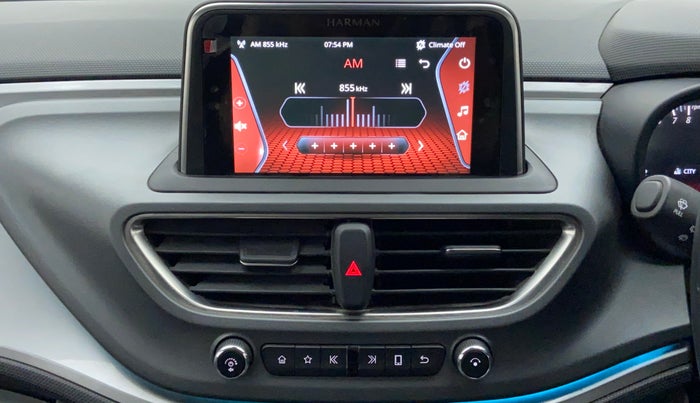 2020 Tata ALTROZ XZ 1.2, Petrol, Manual, 20,618 km, Infotainment System