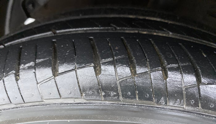 2018 Hyundai Xcent E PLUS, Petrol, Manual, 36,918 km, Left Front Tyre Tread