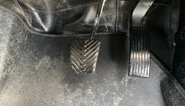 2021 KIA SONET HTX 1.0 IMT, Petrol, Manual, 31,944 km, Pedals