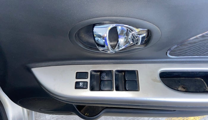 2020 Nissan Micra XV CVT, Petrol, Automatic, 79,380 km, Driver Side Door Panels Control