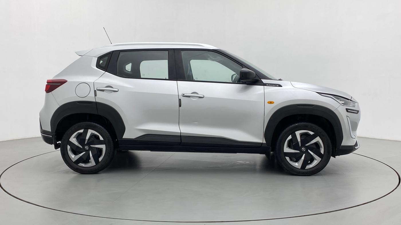 2021 Nissan MAGNITE XE, Petrol, Manual, 33,921 km, Right Side View