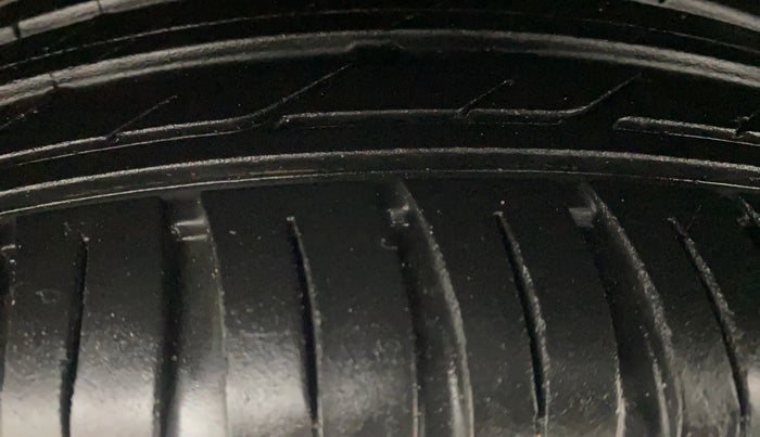 2019 Hyundai Tucson GLS 2WD AT PETROL, Petrol, Automatic, 63,629 km, Left Front Tyre Tread