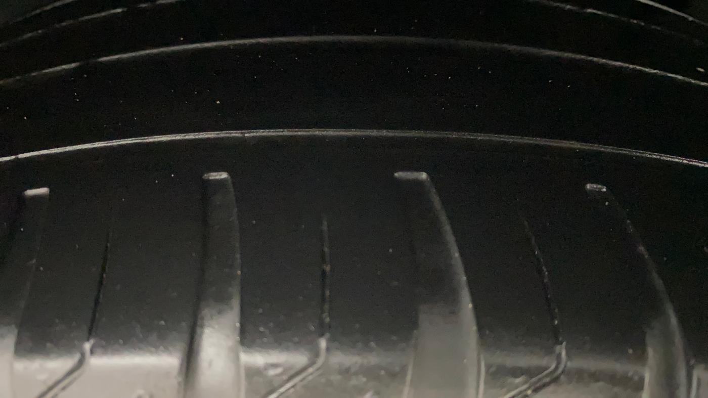 2019 Hyundai Tucson GLS 2WD AT PETROL, Petrol, Automatic, 63,629 km, Left Rear Tyre Tread