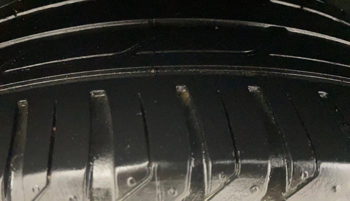 2019 Hyundai Tucson GLS 2WD AT PETROL, Petrol, Automatic, 63,629 km, Right Rear Tyre Tread