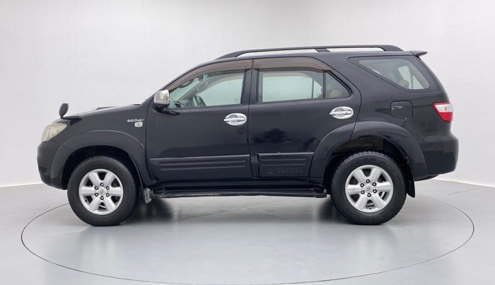 2009 Toyota Fortuner 3.0 MT 4X4, Diesel, Manual, 2,17,011 km, Left Side