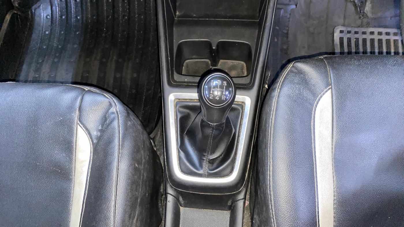 2020 Maruti Swift LXI, Petrol, Manual, 61,971 km, Gear Lever