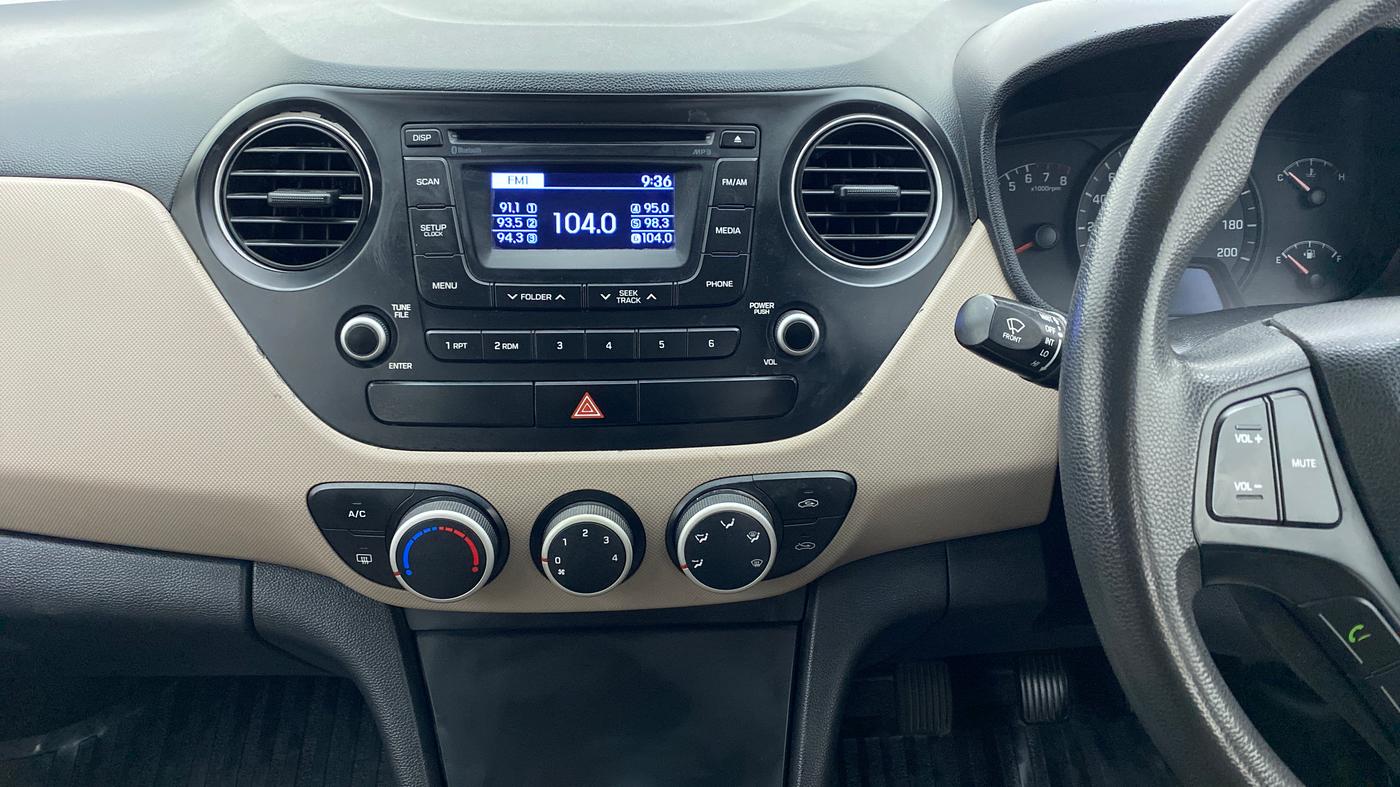 2016 Hyundai Xcent SX 1.2, Petrol, Manual, 51,923 km, Air Conditioner