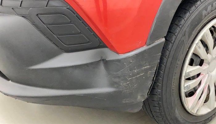 2017 Mahindra Kuv100 K4 6 STR, Petrol, Manual, 31,501 km, Front bumper - Minor scratches