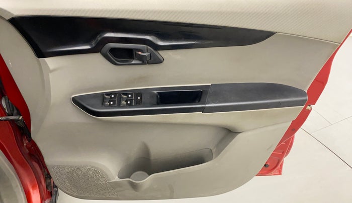 2017 Mahindra Kuv100 K4 6 STR, Petrol, Manual, 31,501 km, Driver Side Door Panels Control
