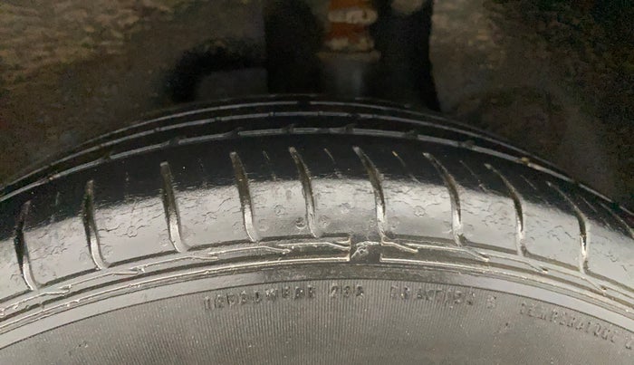 2015 Hyundai Creta S 1.4 DIESEL, Diesel, Manual, 53,693 km, Left Rear Tyre Tread