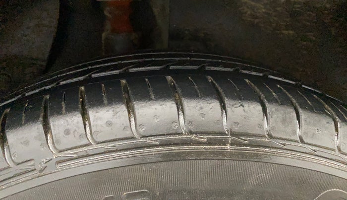 2015 Hyundai Creta S 1.4 DIESEL, Diesel, Manual, 53,693 km, Right Rear Tyre Tread