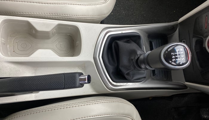 2022 Mahindra XUV300 W8 (O) 1.2 PETROL, Petrol, Manual, 47,398 km, Gear Lever