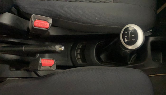 2014 Maruti Wagon R Stingray VXI, Petrol, Manual, 99,934 km, Gear Lever