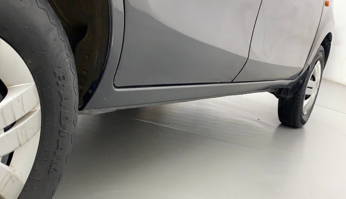 2017 Maruti Alto 800 LXI, Petrol, Manual, 95,373 km, Right running board - Slightly rusted
