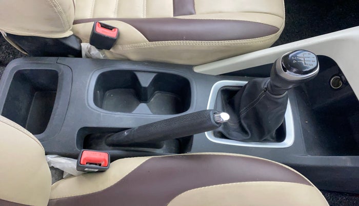 2021 Nissan MAGNITE XL, Petrol, Manual, 18,808 km, Gear Lever