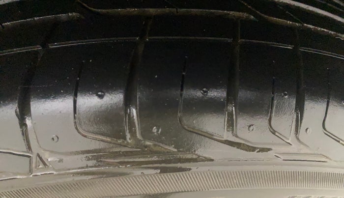 2022 Tata NEXON XZ PLUS PETROL SUNROOF, Petrol, Manual, 21,245 km, Left Rear Tyre Tread