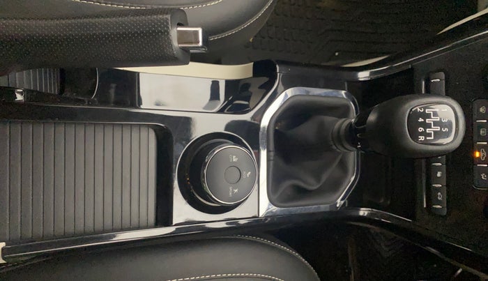 2022 Tata NEXON XZ PLUS PETROL SUNROOF, Petrol, Manual, 21,245 km, Gear Lever