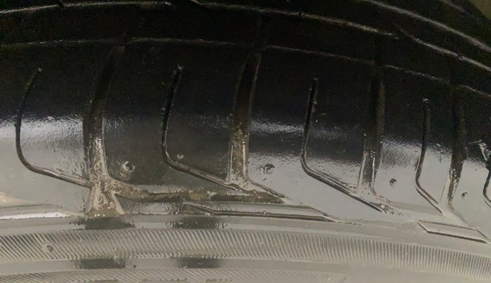 2022 Tata NEXON XZ PLUS PETROL SUNROOF, Petrol, Manual, 21,245 km, Left Front Tyre Tread