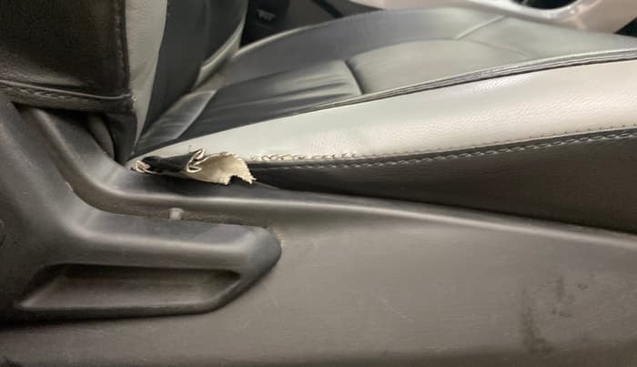 2021 Tata NEXON XMA SUNROOF DIESEL, Diesel, Automatic, 1,09,366 km, Driver Side Adjustment Panel