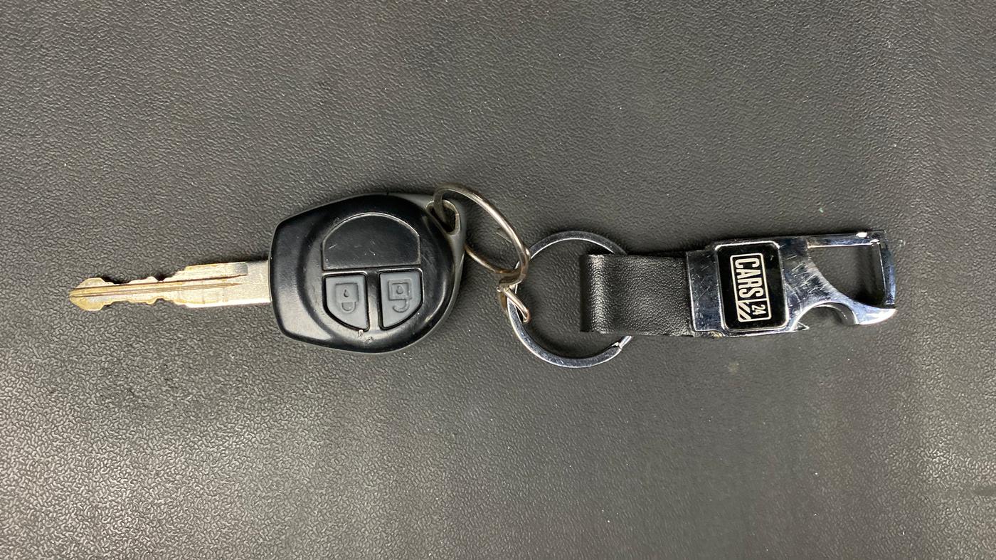 2013 Maruti Swift Dzire ZXI 1.2 BS IV, Petrol, Manual, 84,849 km, Key Close Up