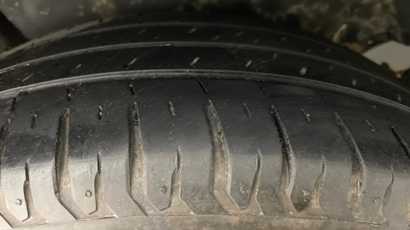 2013 Maruti Swift Dzire ZXI 1.2 BS IV, Petrol, Manual, 84,849 km, Right Rear Tyre Tread