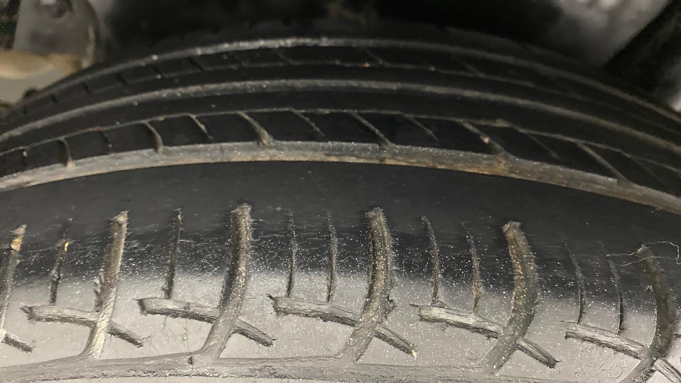 2013 Maruti Swift Dzire ZXI 1.2 BS IV, Petrol, Manual, 84,849 km, Left Rear Tyre Tread