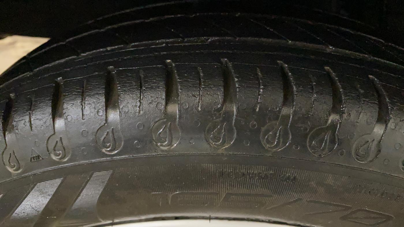 2020 Renault Kwid RXL, Petrol, Manual, 94,853 km, Right Rear Tyre Tread