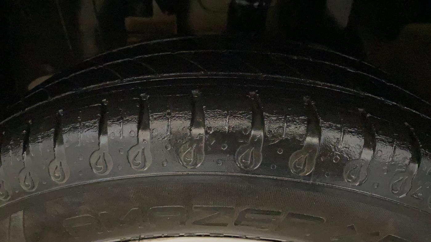 2020 Renault Kwid RXL, Petrol, Manual, 94,853 km, Left Front Tyre Tread