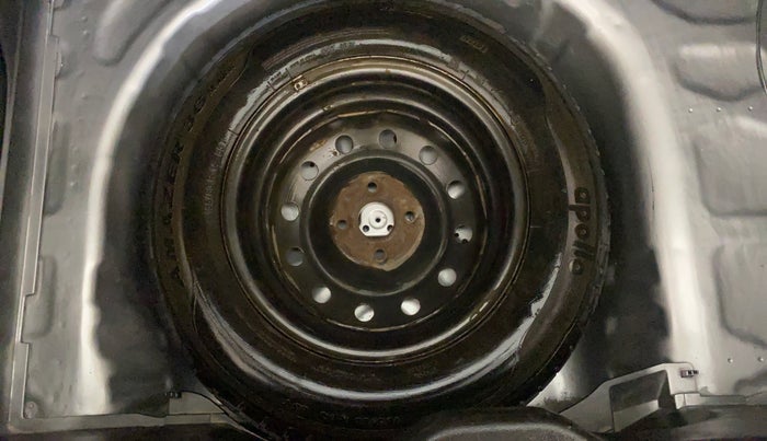 2018 Maruti Swift LXI, Petrol, Manual, 72,894 km, Spare Tyre