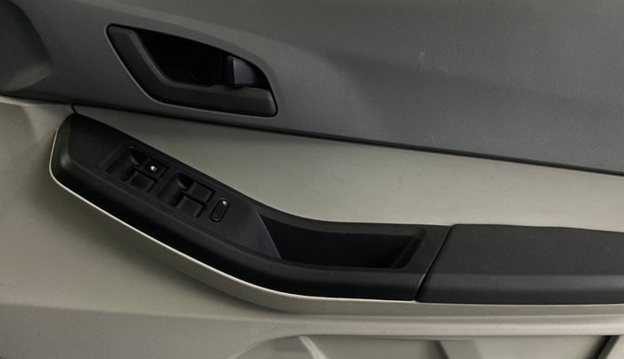2025 Tata Tiago XT PETROL, Petrol, Manual, 10,995 km, Driver Side Door Panels Control