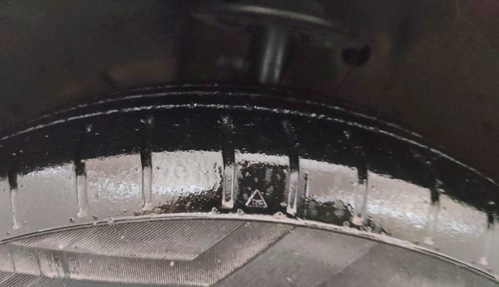 2018 Maruti Swift ZXI PLUS, Petrol, Manual, 56,806 km, Left Front Tyre Tread