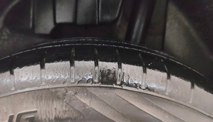 2018 Maruti Swift ZXI PLUS, Petrol, Manual, 56,806 km, Left Rear Tyre Tread