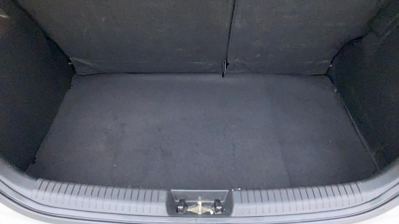2014 Hyundai i20 SPORTZ 1.2 VTVT, Petrol, Manual, 73,520 km, Boot Inside