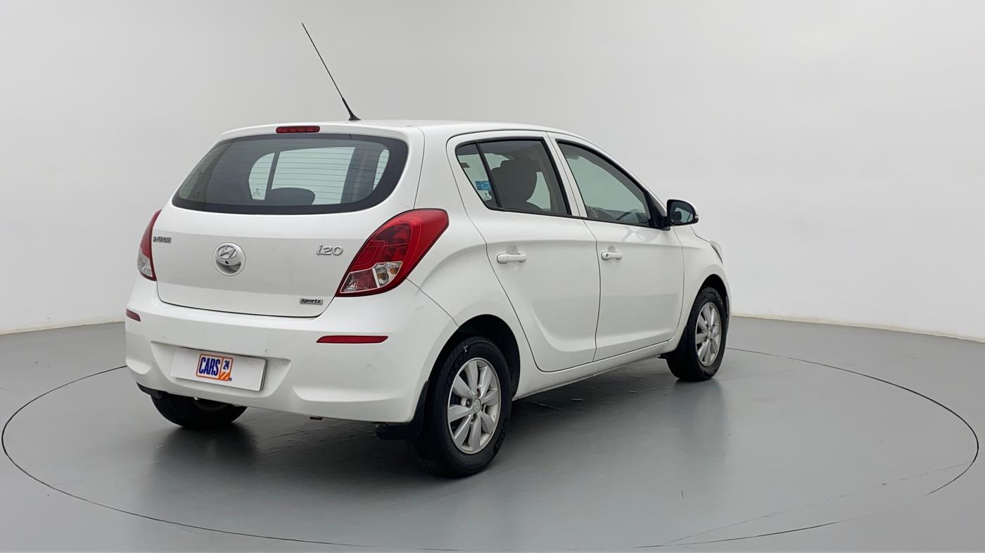 2014 Hyundai i20 SPORTZ 1.2 VTVT, Petrol, Manual, 73,520 km, Right Back Diagonal