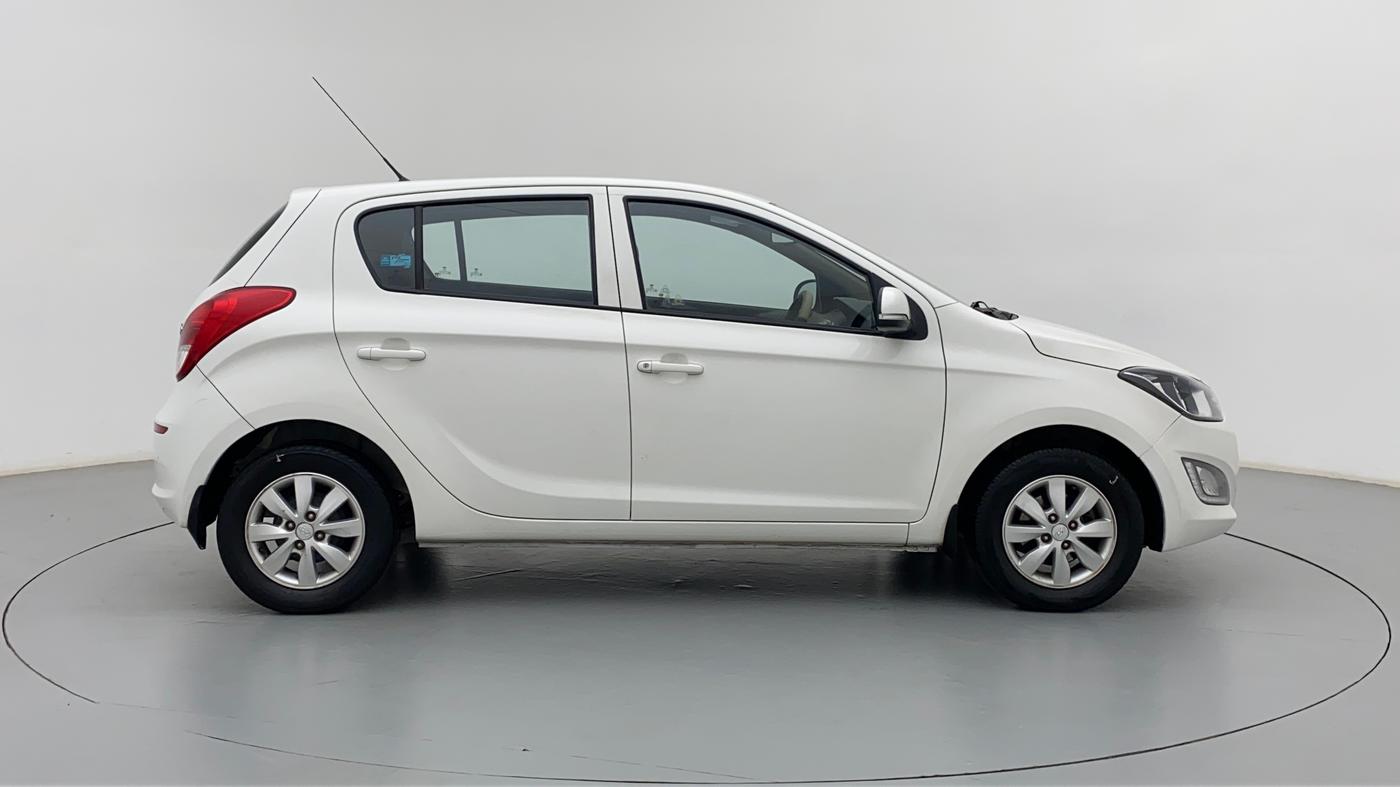 2014 Hyundai i20 SPORTZ 1.2 VTVT, Petrol, Manual, 73,520 km, Right Side View