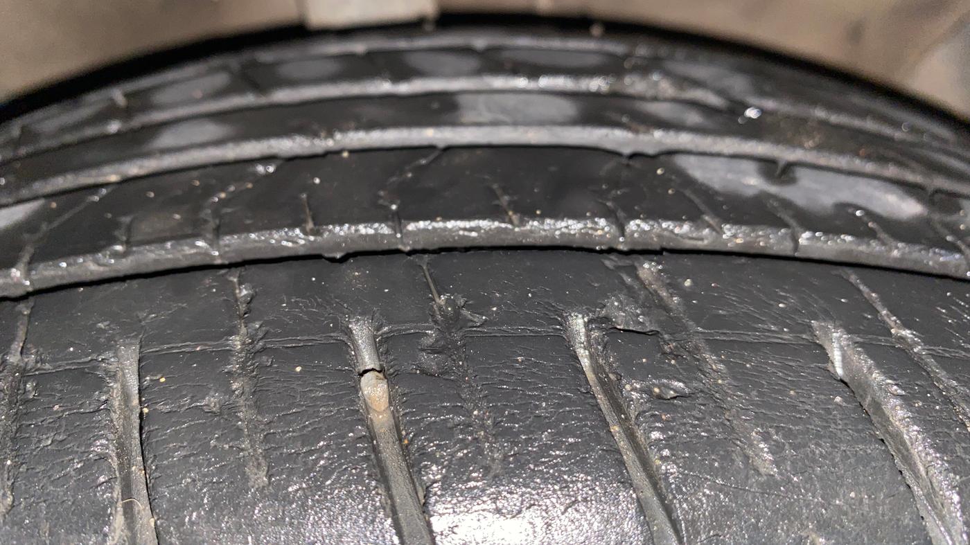2021 Hyundai Creta SX EXECUTIVE 1.5 PETROL, Petrol, Manual, 24,077 km, Right Front Tyre Tread