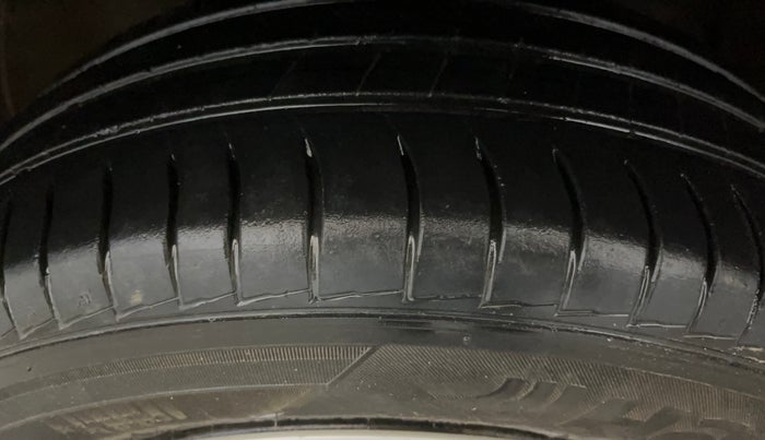 2019 Hyundai VENUE S 1.0 TURBO MT, Petrol, Manual, 54,753 km, Left Front Tyre Tread