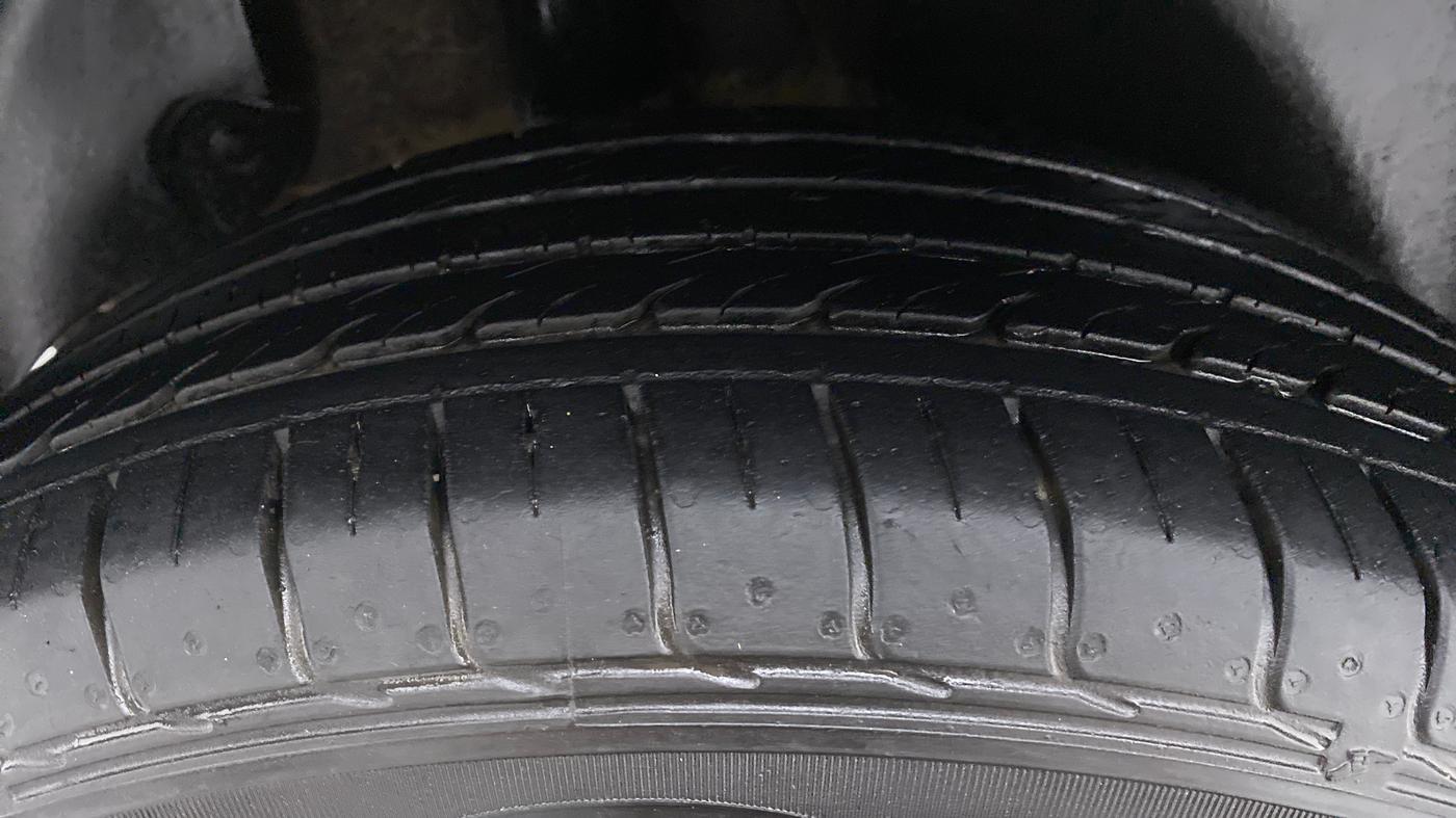 2020 KIA SELTOS HTK 1.5 PETROL, Petrol, Manual, 33,499 km, Right Rear Tyre Tread
